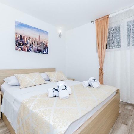 Apartments West Coast Спліт Екстер'єр фото