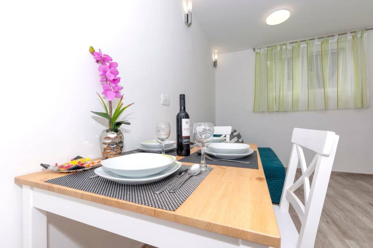 Apartments West Coast Спліт Екстер'єр фото