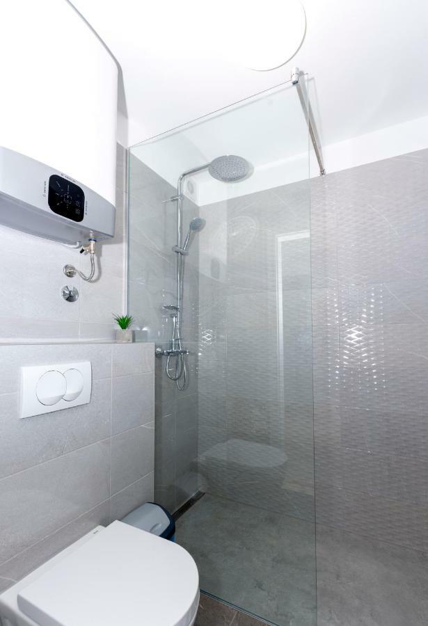 Apartments West Coast Спліт Екстер'єр фото