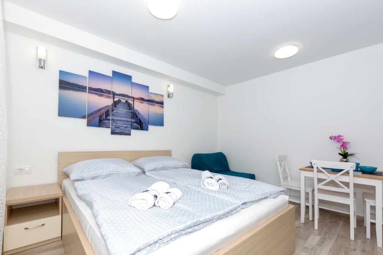 Apartments West Coast Спліт Екстер'єр фото