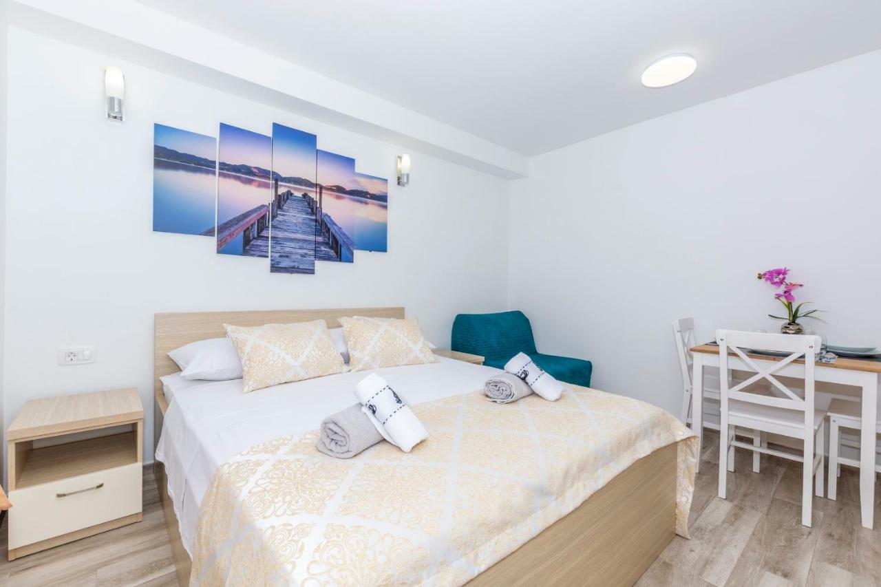 Apartments West Coast Спліт Екстер'єр фото