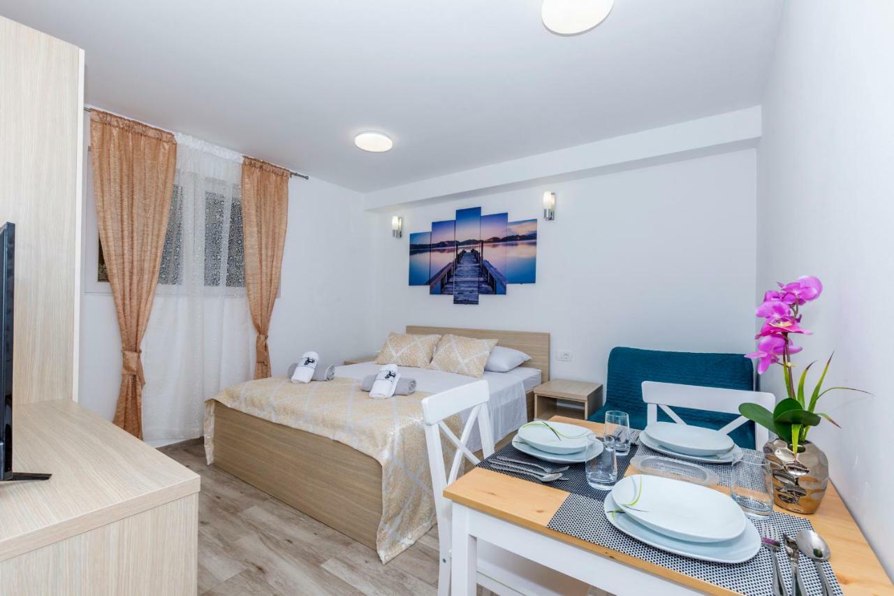 Apartments West Coast Спліт Екстер'єр фото